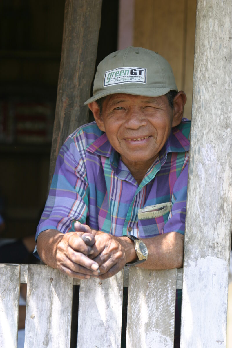 Elder Man in Peru — Elderly Shipibo Indian man — Peru, Poverty, Shipibo Indians, Ucayali River, Development