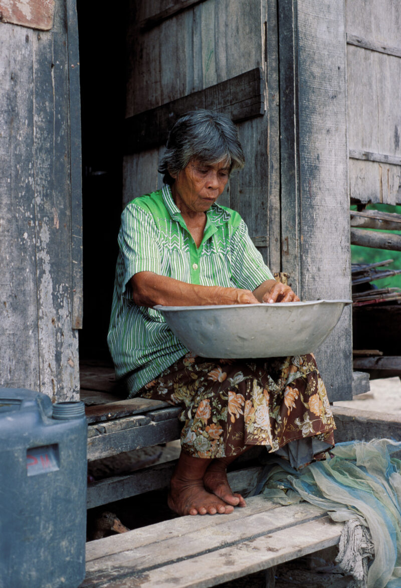 Elder Woman in the Philippines — Elderly woman of the Philippines — Philippines, woman, elder, elderly, grandmother