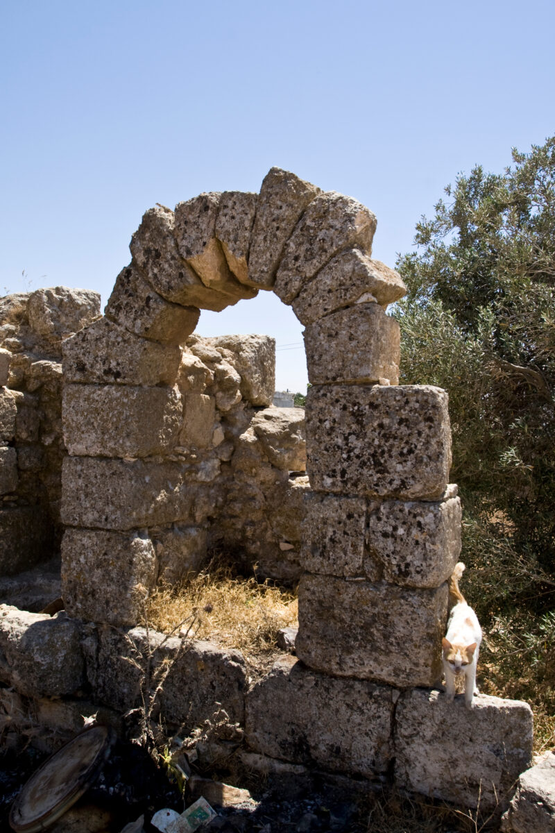 Abandoned Ruins of house in Jordan — Old Ruins in Jordan — Archaeology, Jordan, arch, arches, ruins