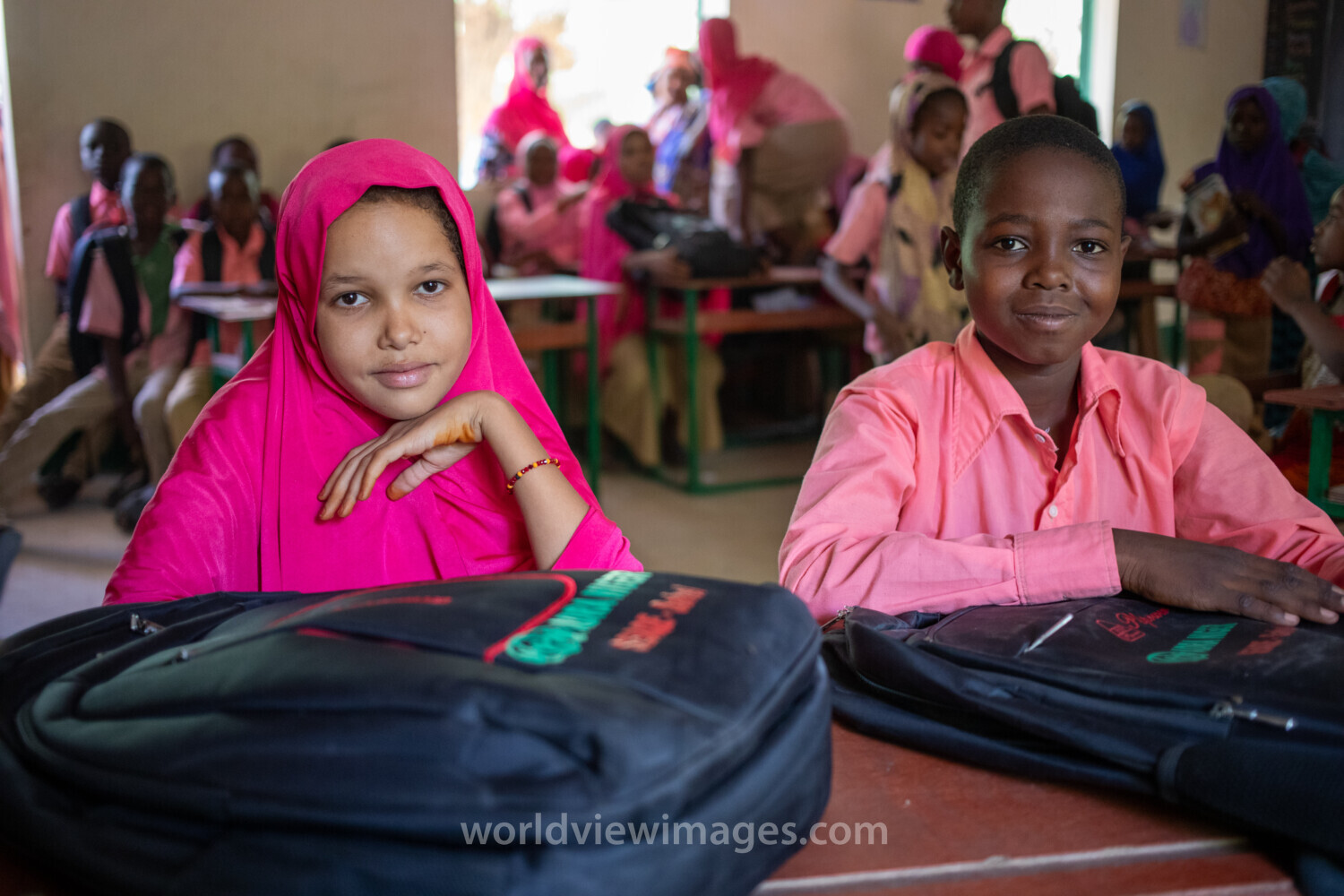Girl in Niger Attends School