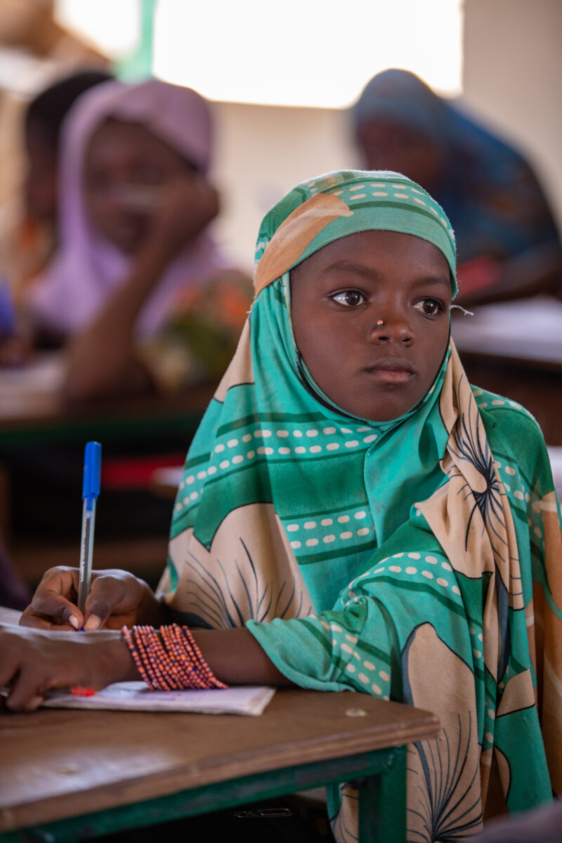 Girl in Niger Attends School — With a long tradition of early marriage, most girls in Niger drop out of school after the second grade — Africa, Education, Ey...