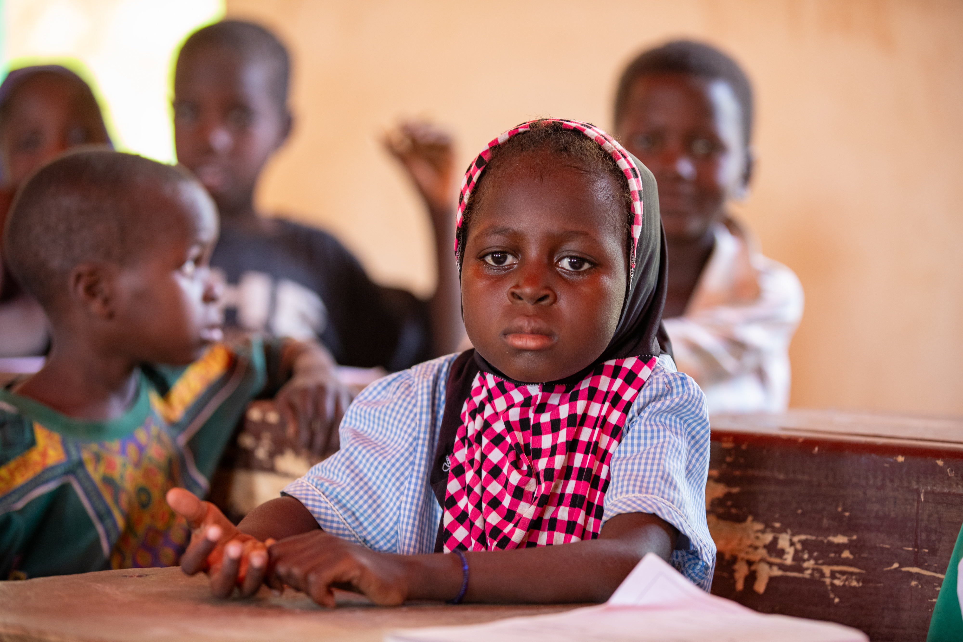 Girl in Niger Attends School