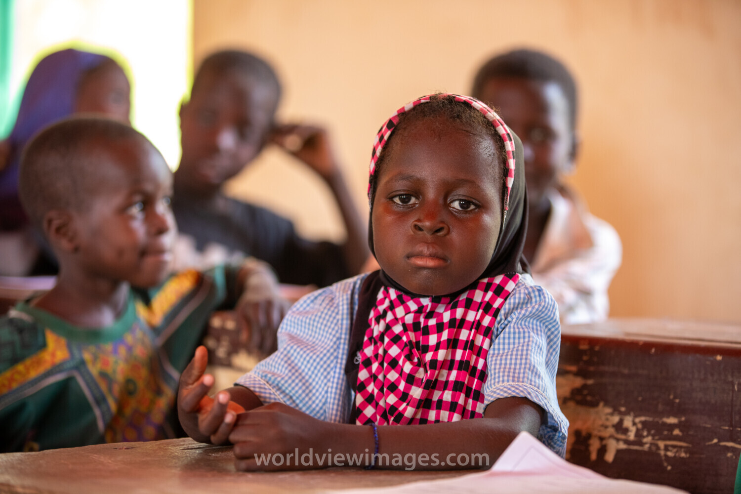 Girl in Niger Attends School