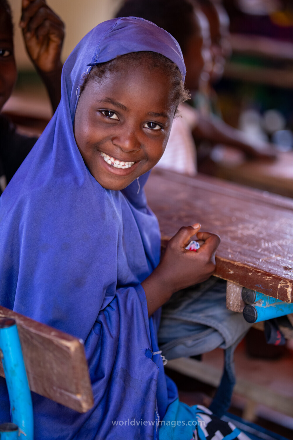 Girl in Niger Attends School