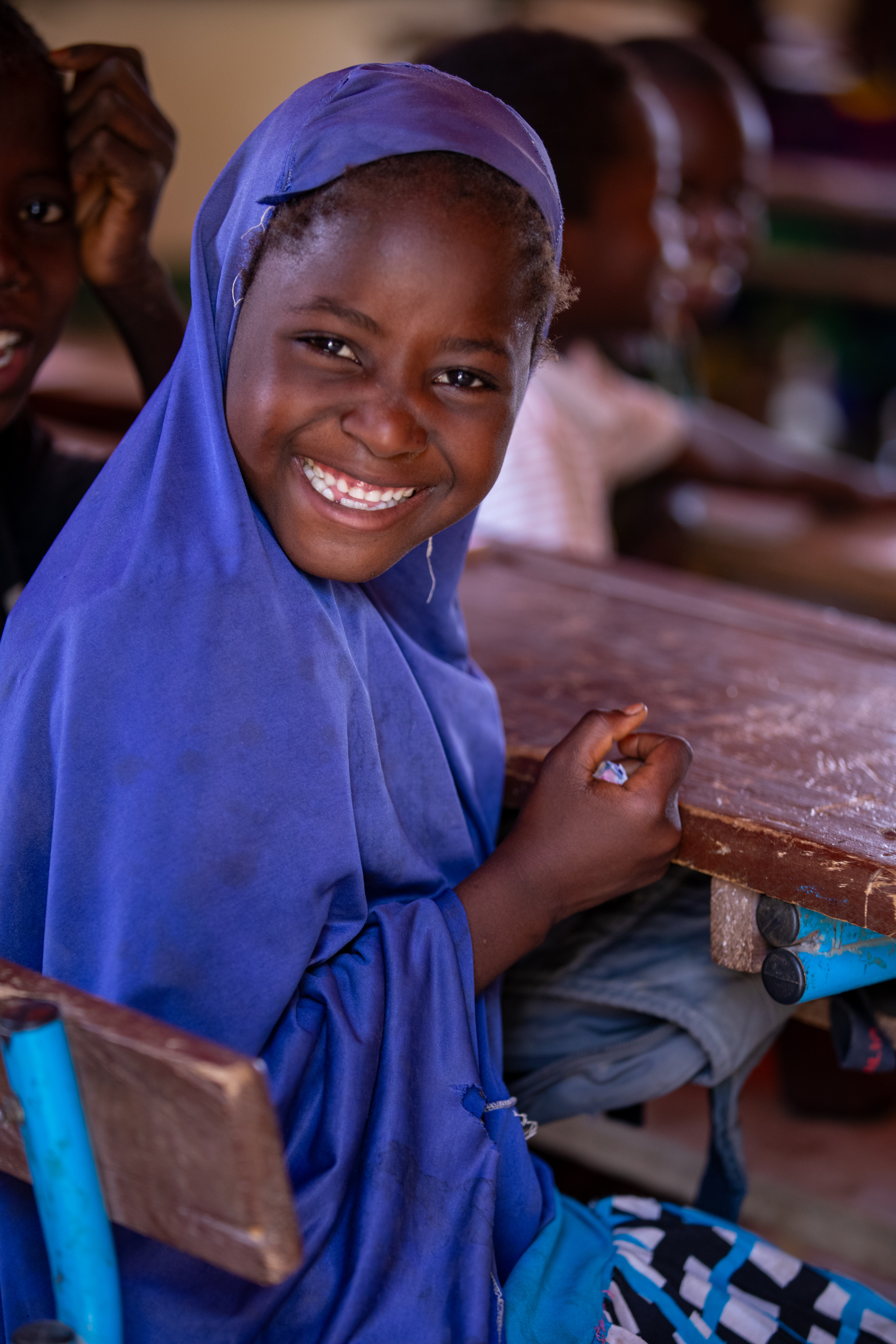Girl in Niger Attends School