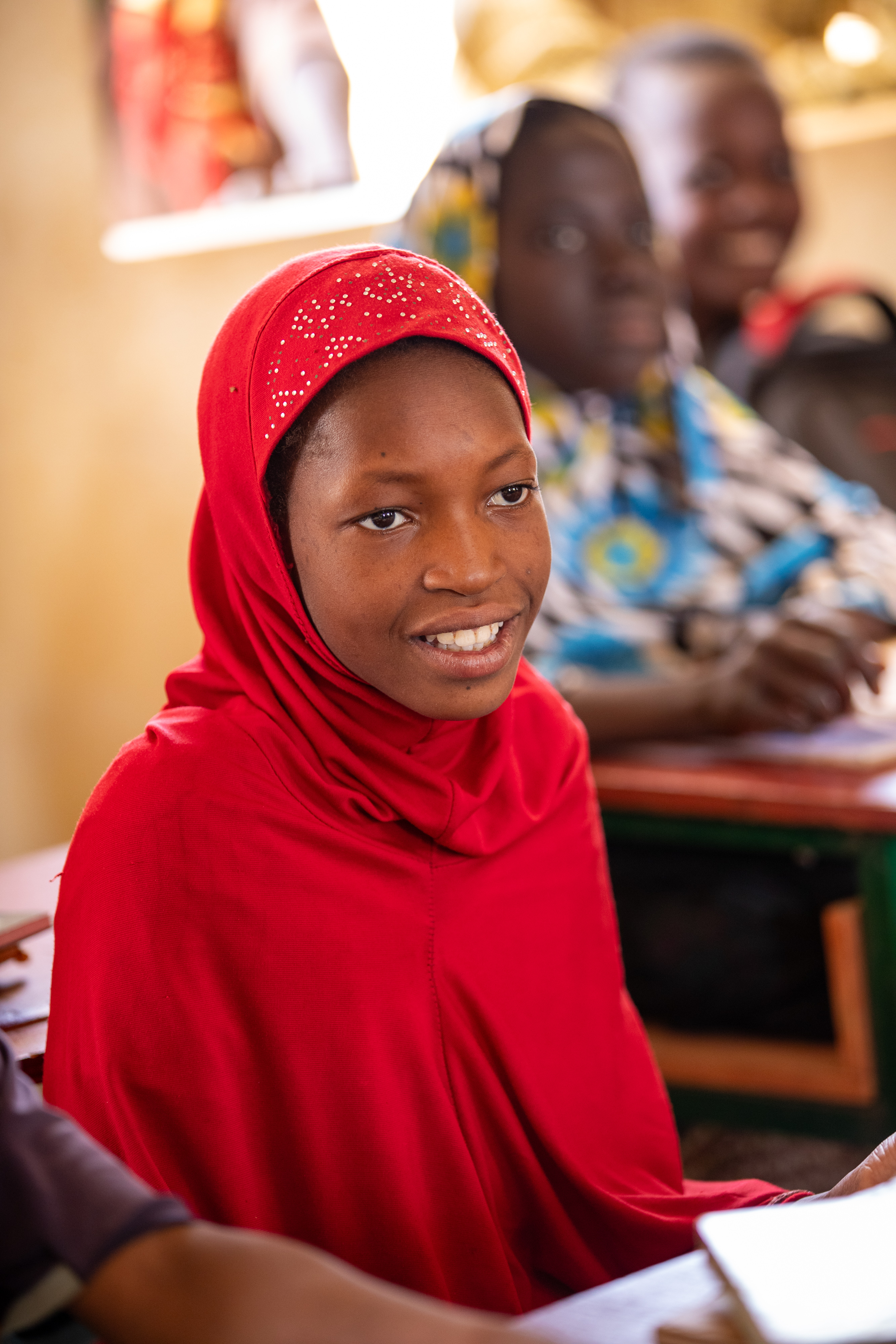 Girl in Niger Attends School