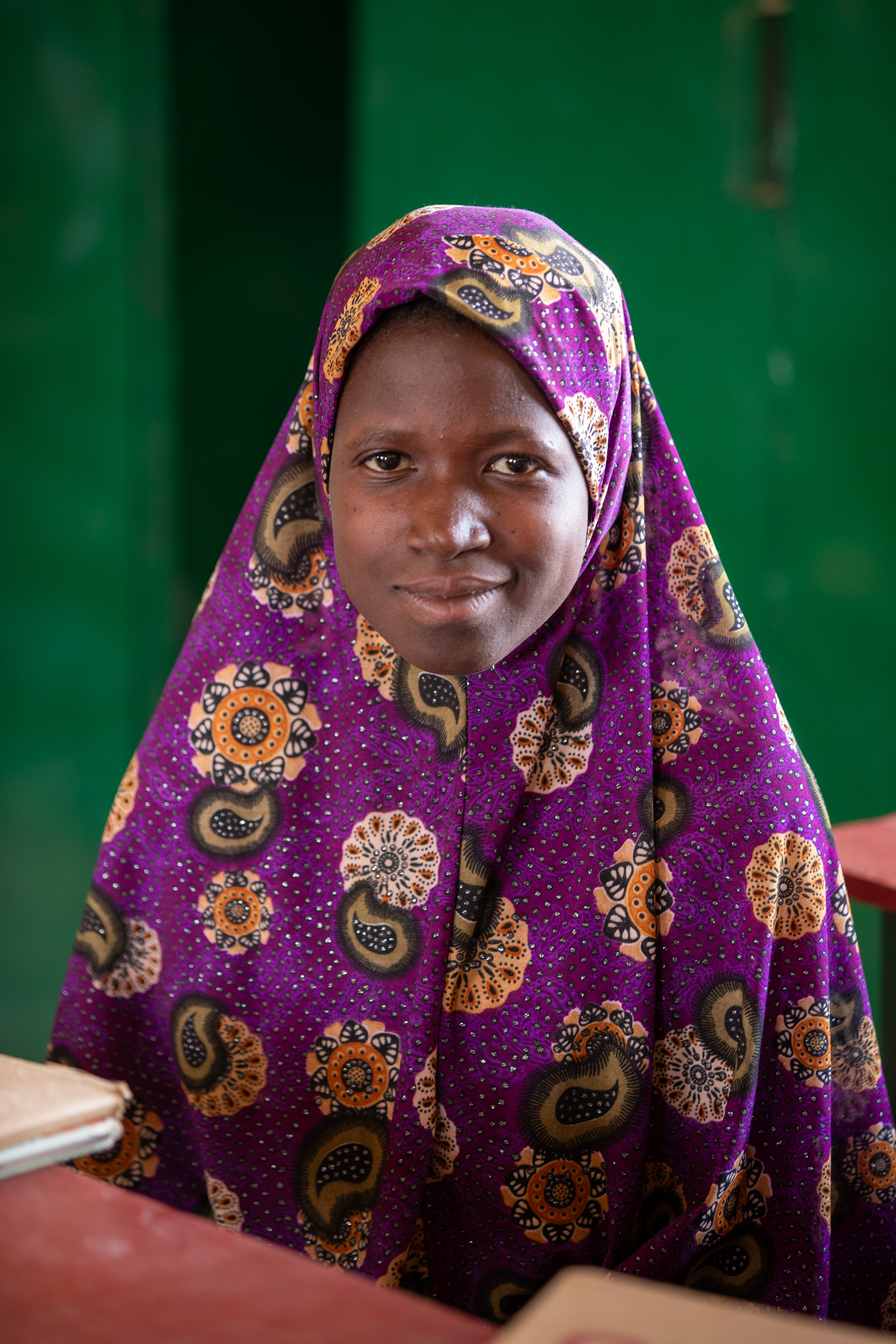 Girl in Niger Attends School