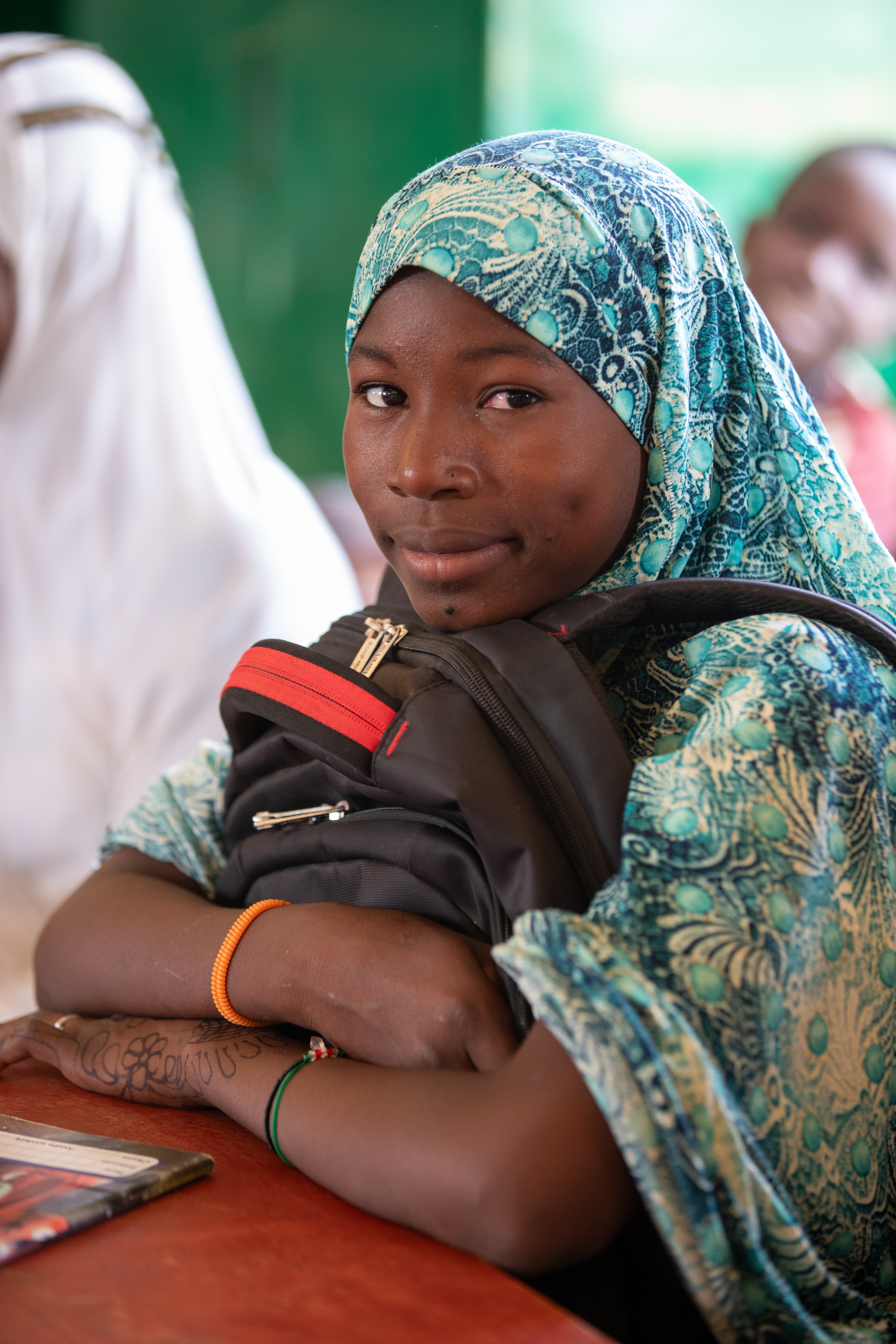 Girl in Niger Attends School