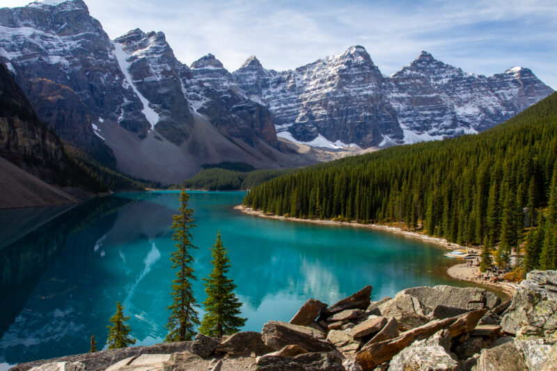 Morane Lake — Scenic Moraine Lake in Banff National Park, Canada — Nature, Alberta, Canada, Banff National Park, Scenic