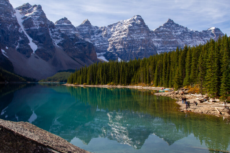 Morane Lake — Scenic Moraine Lake in Banff National Park, Canada — Nature, Alberta, Canada, Banff National Park, Scenic