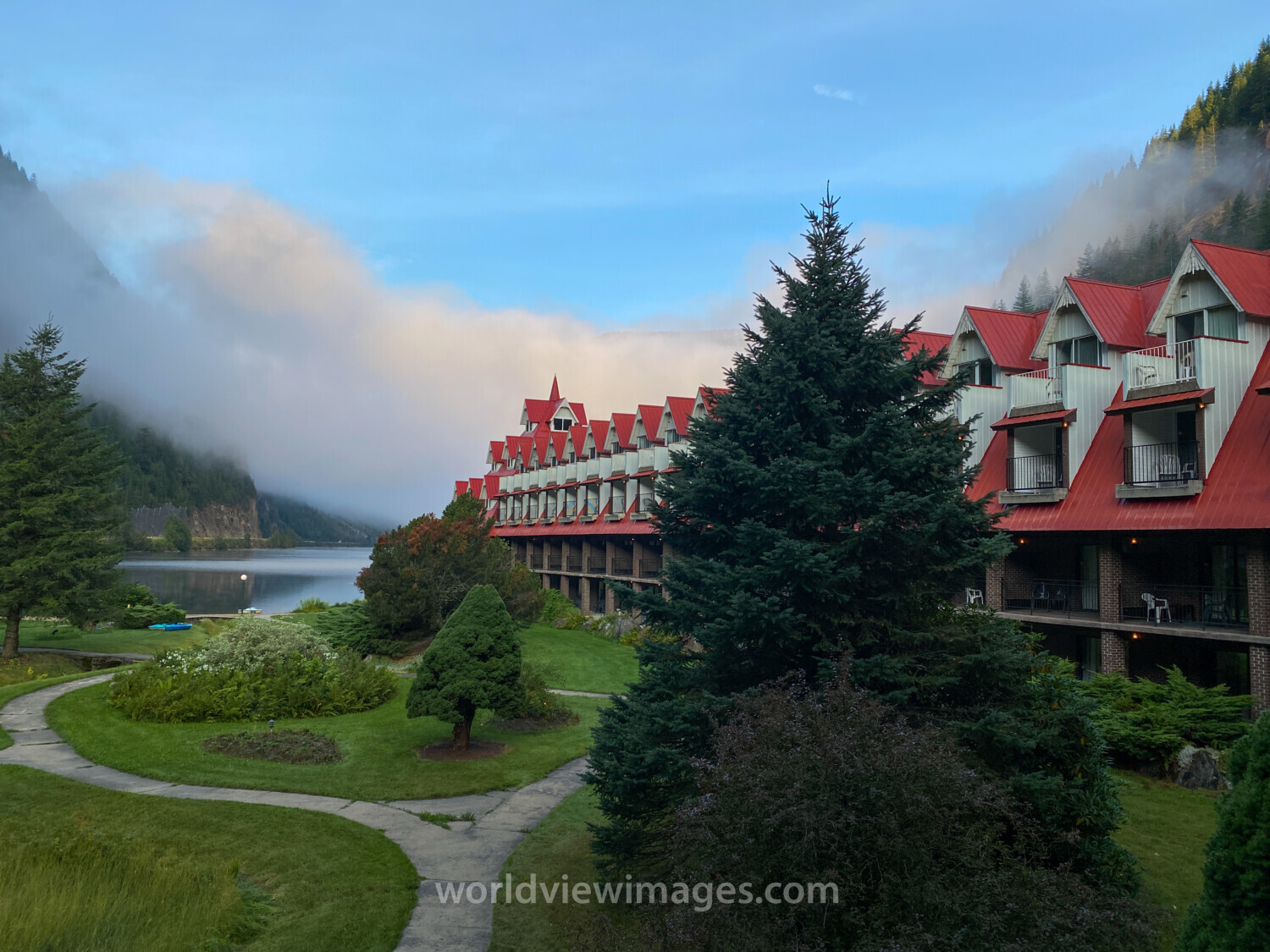 Hotel in Scenic BC