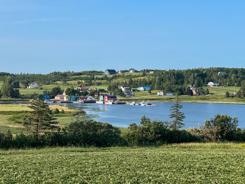 French River in Prince Edward Island — Beautiful Scenic Fishing village in Prince Edward Island, Canada — Complementary Colors, Prince Edward Island, Canada,...