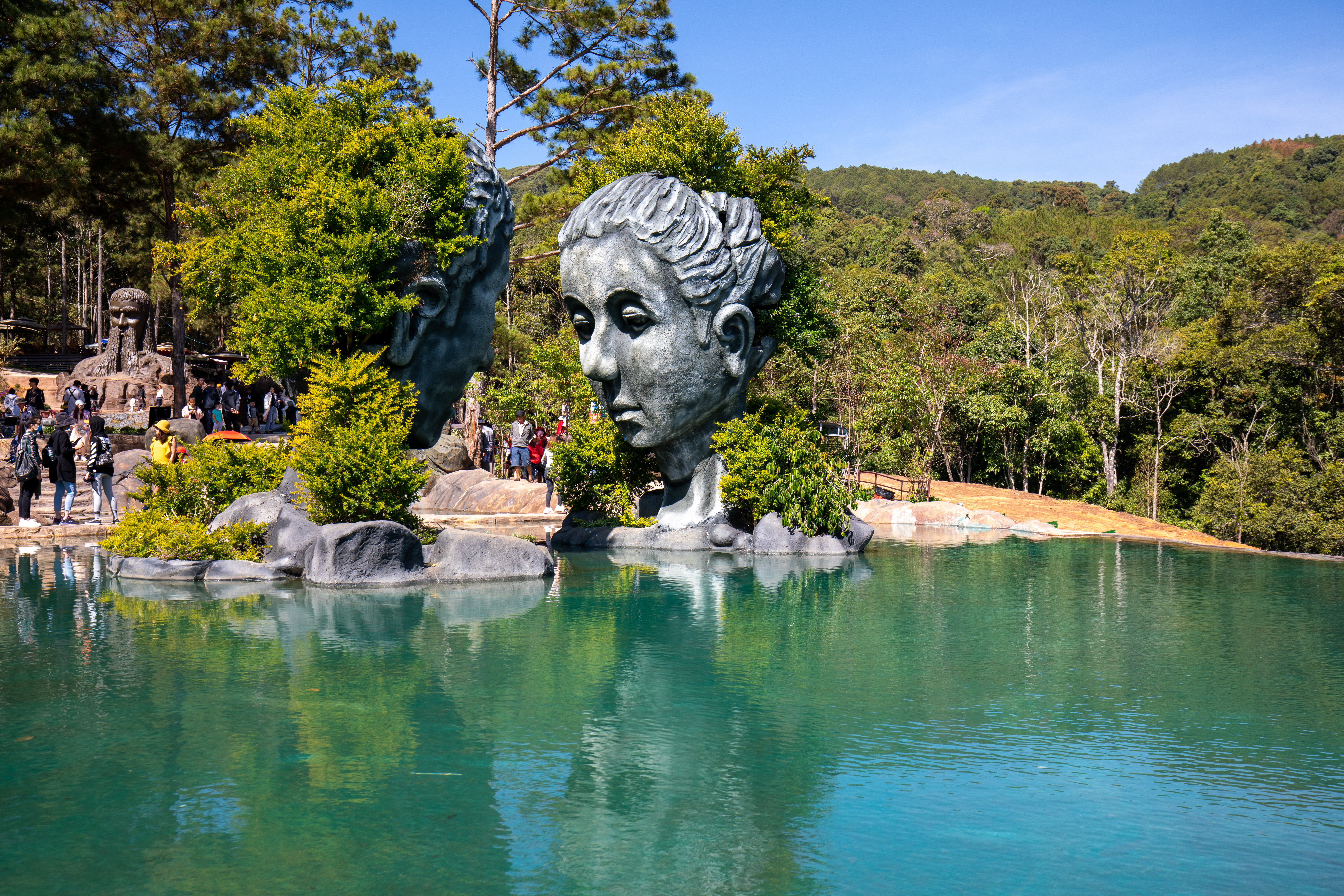 Sculpture in Vietnam