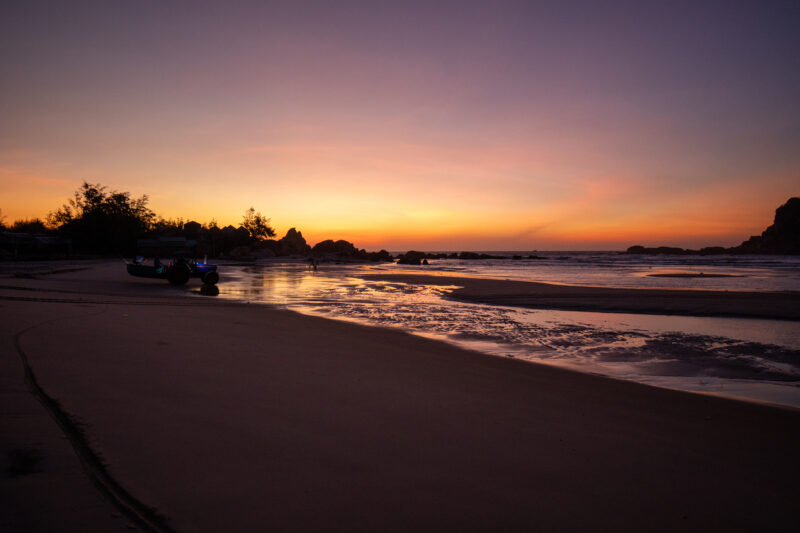 Sunrise in Vietnam — Beach, Nature, Sand, Sky, Sunset