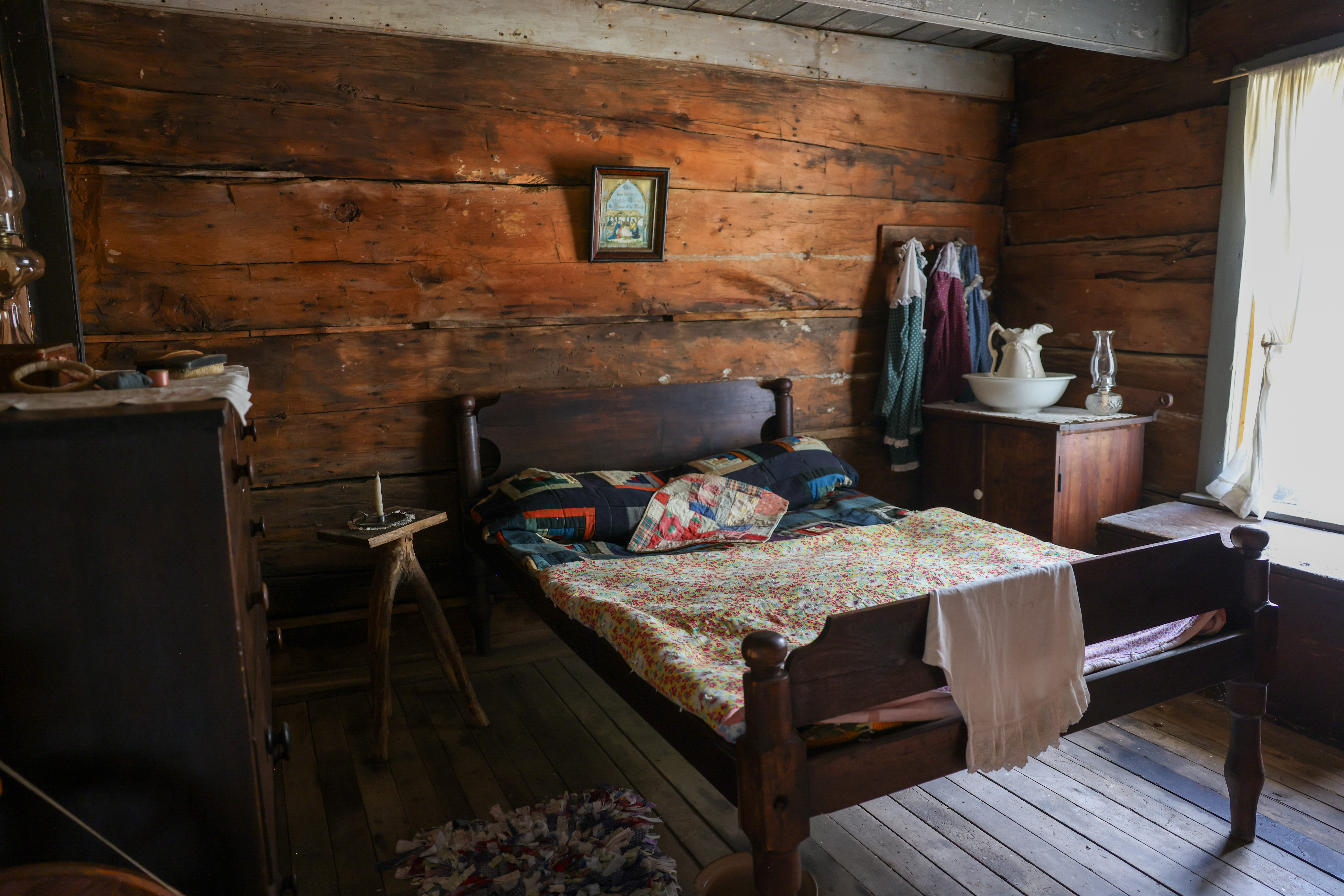 Bedroom from Pioneer Days
