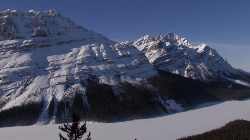 Video: Peyto Lake in Winter
