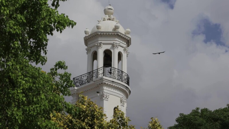 Bell Tower in Santo Domingo — Shot of historic bell tower in the old Spanish Colonial city section of Santo Domingo. — Caribbean, Dominican Republic, Colonia...