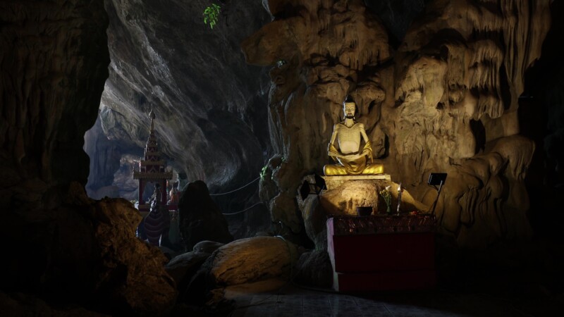 Kaw Gon Cave in Myanmar