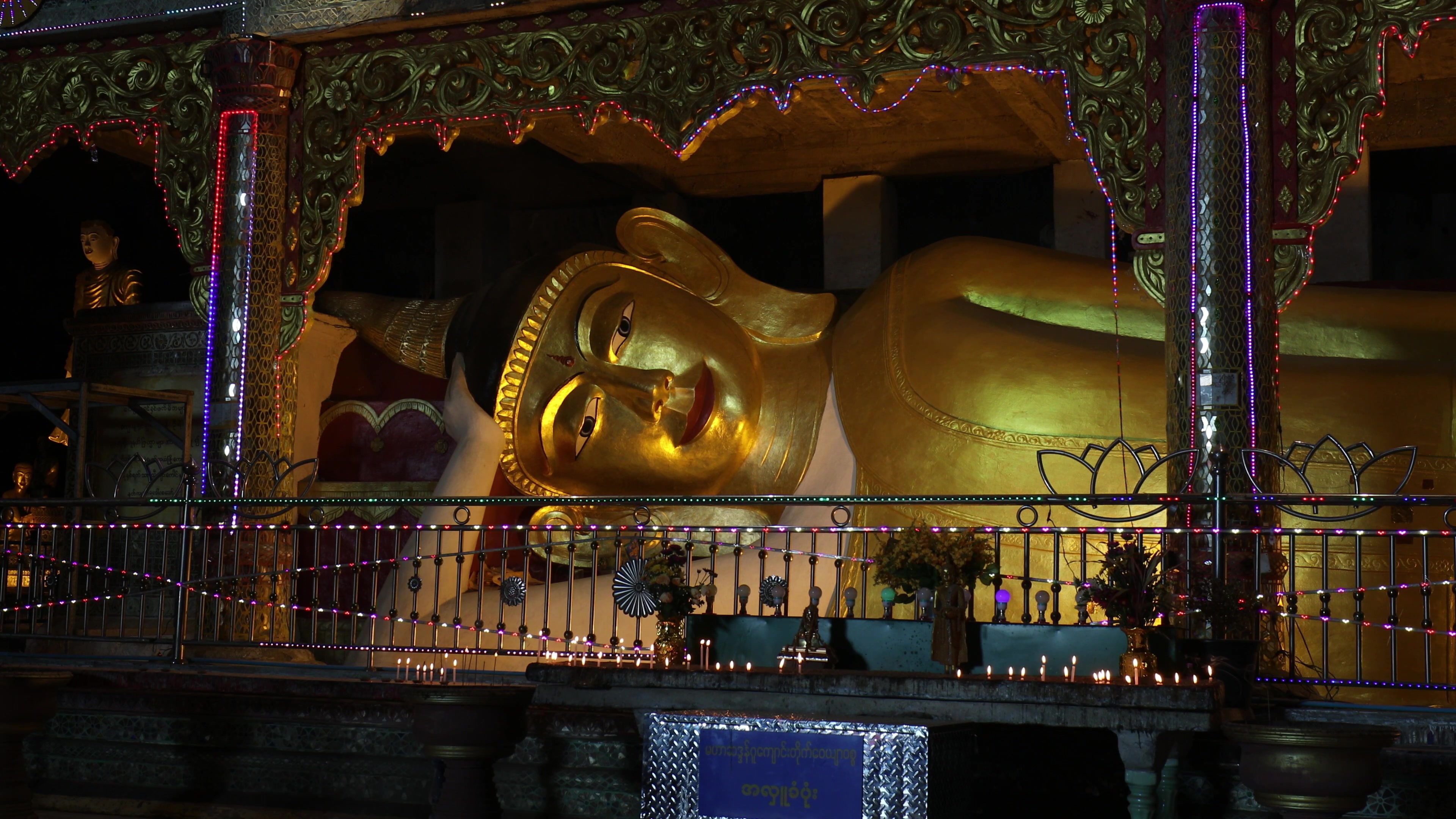 Kaw Gon Cave in Myanmar