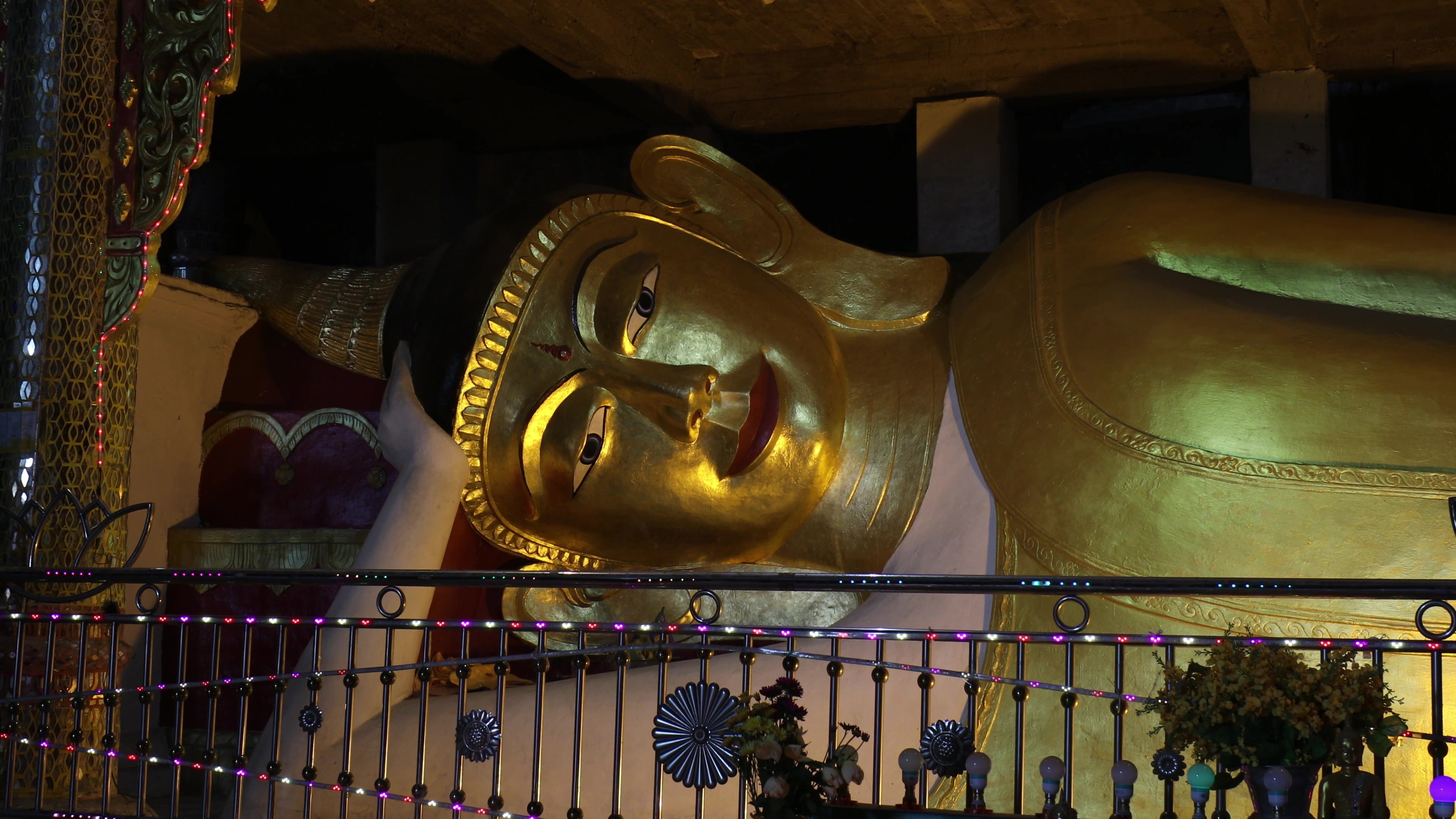 Kaw Gon Cave in Myanmar