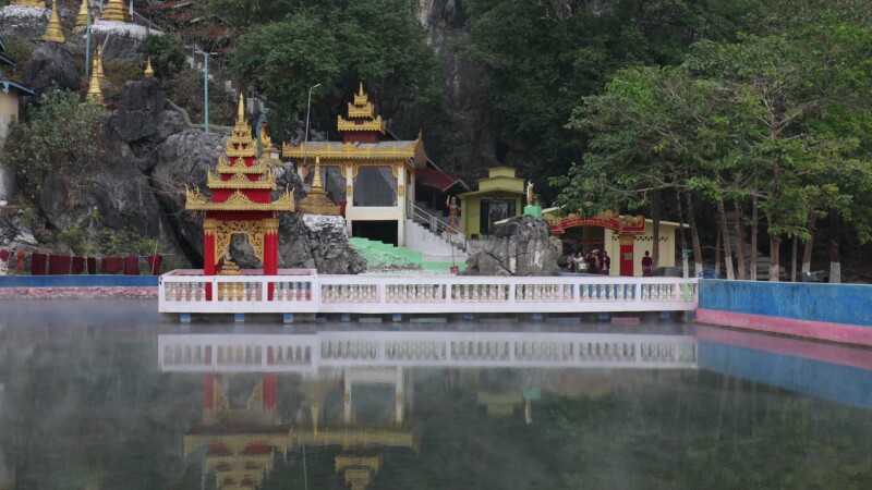 Kaw Gon Cave in Myanmar