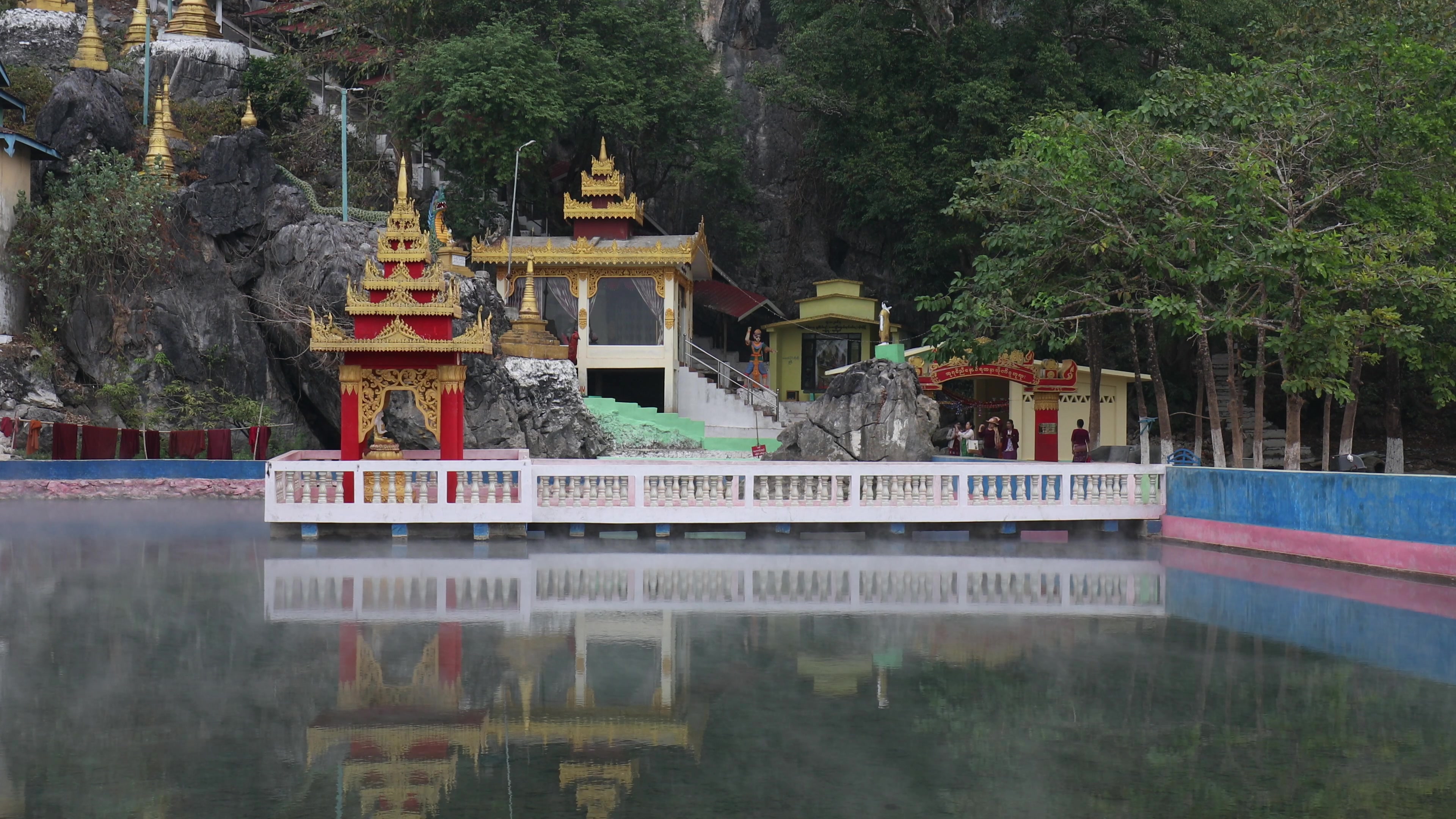 Kaw Gon Cave in Myanmar