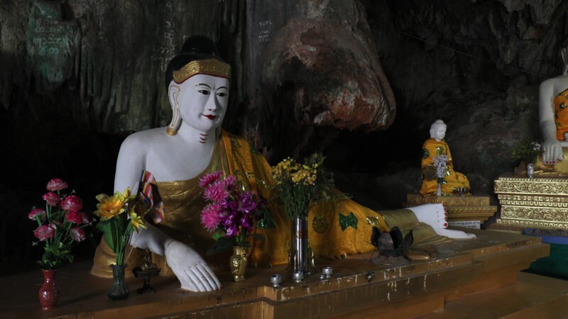 Kaw Gon Cave in Myanmar