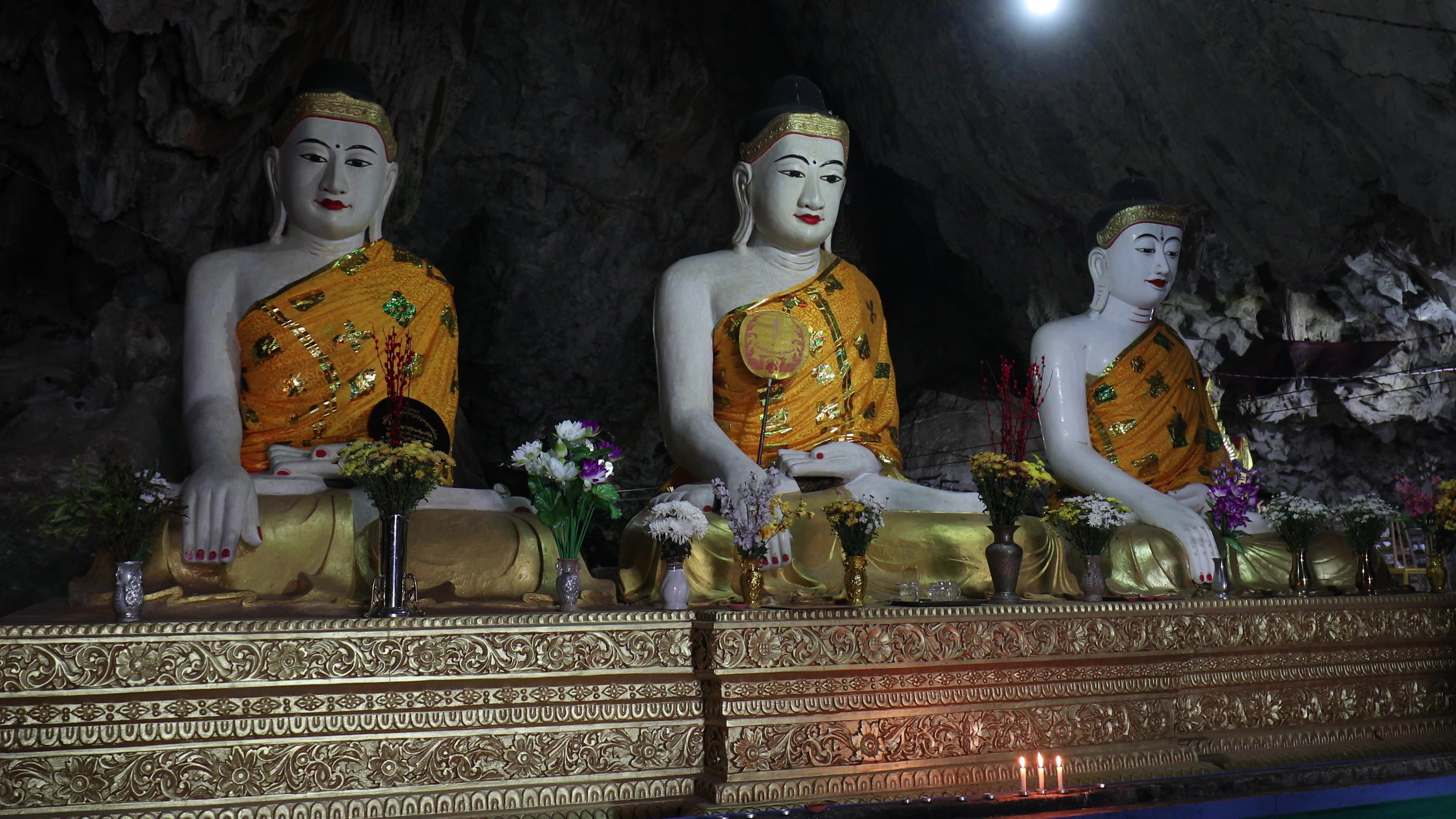 Kaw Gon Cave in Myanmar