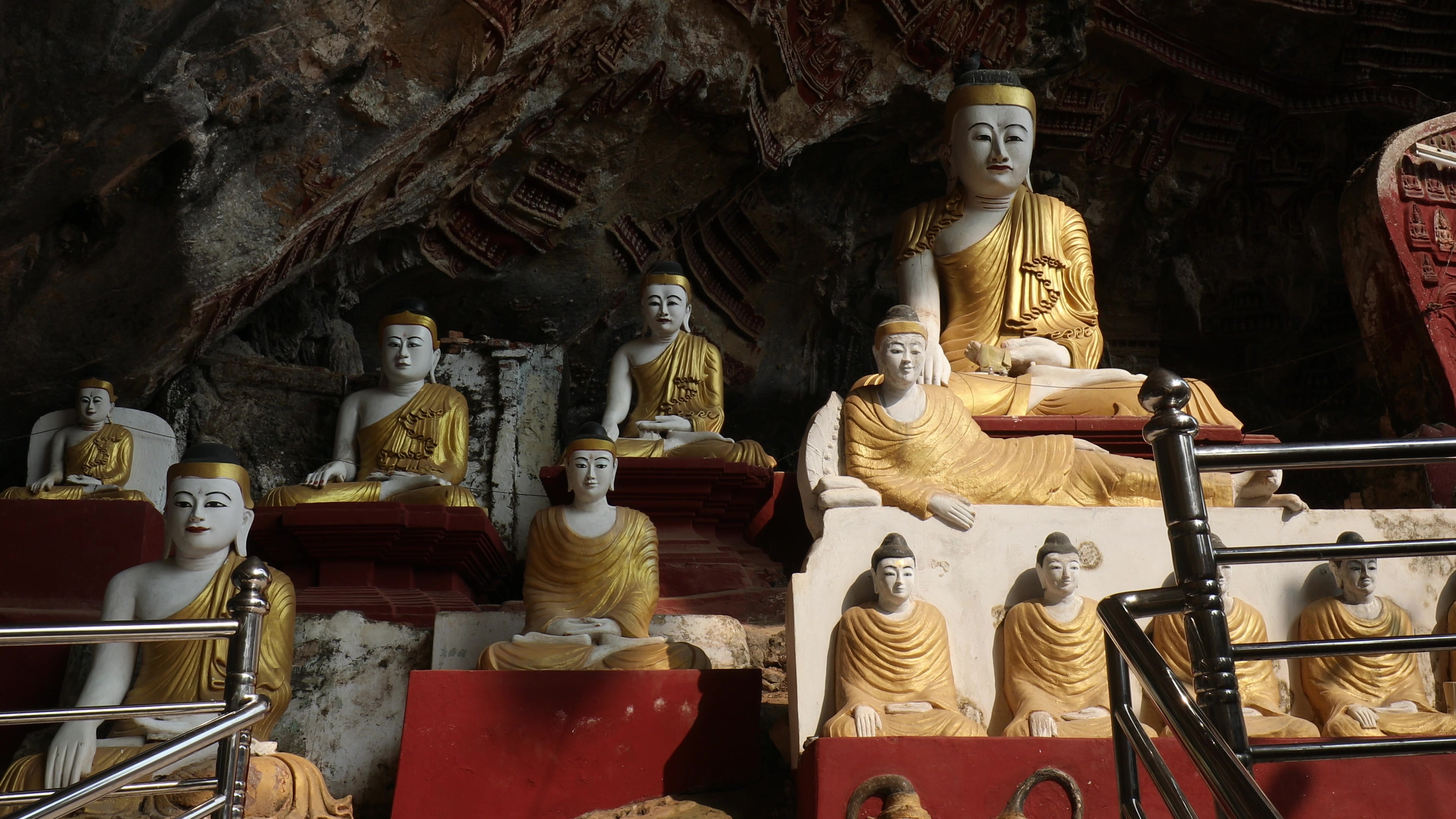 Kaw Gon Cave in Myanmar