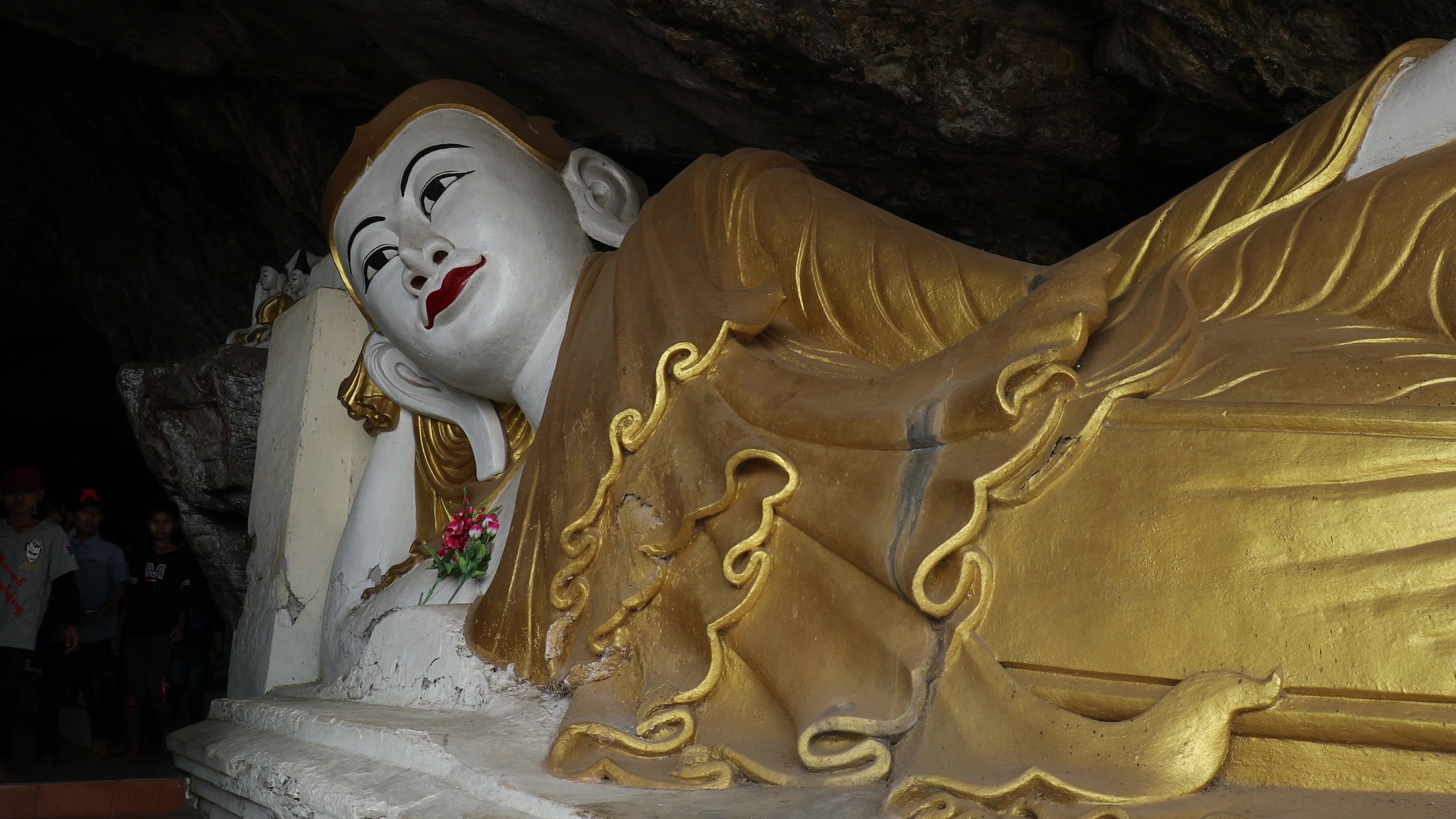 Kaw Gon Cave in Myanmar