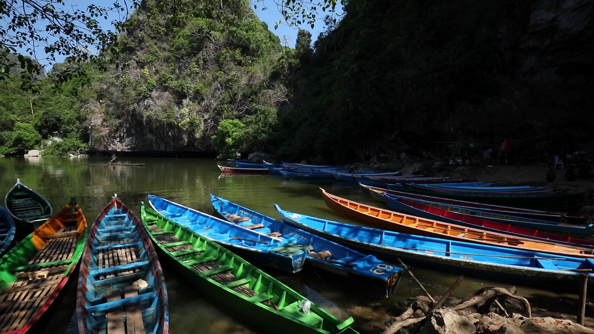 Boat Ride for Tourists to Kaw Gon Cave in Myanmar