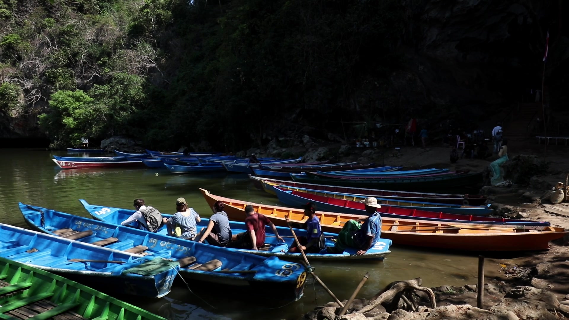 Boat Ride for Tourists to Kaw Gon Cave in Myanmar