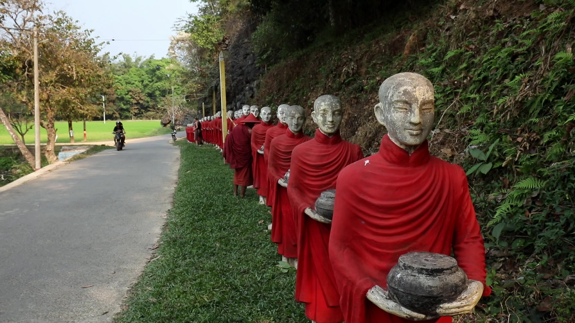 Kaw Gon Cave in Myanmar