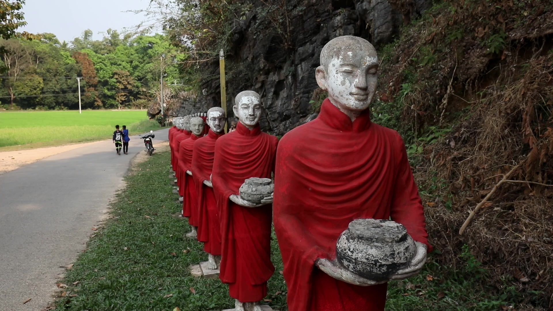 Kaw Gon Cave in Myanmar