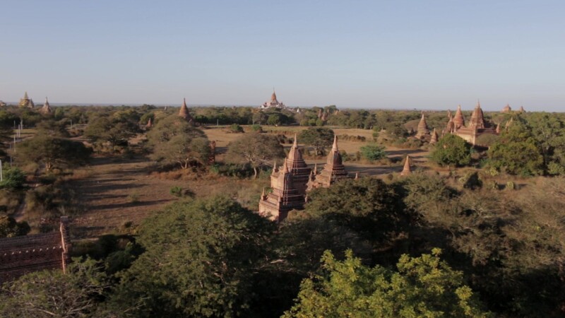 Ancient Buddhist Temples at Bagan, Myanmar — Stock Video Footage of Bagan, Burma: Historical Buddhist Temple Ruins of Bagan, Myanmar, in Morning LightKeyword...