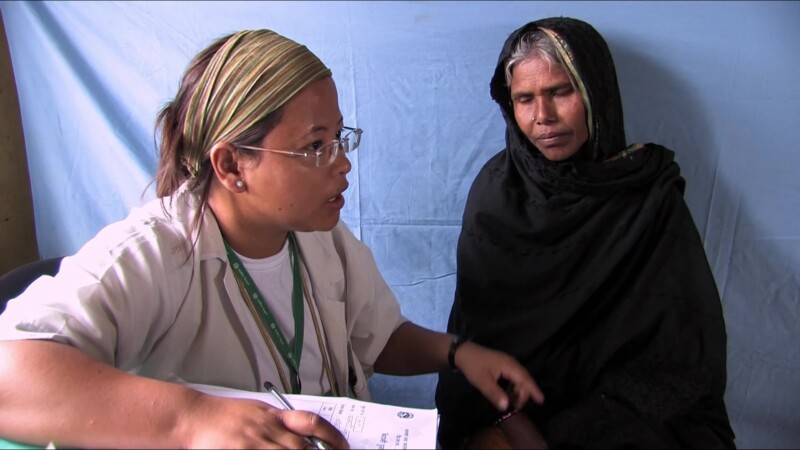 Medical Exam — People displaced by flooding see the doctor at the IDP campKeywords: Nepal, IDP, Internally Displaced