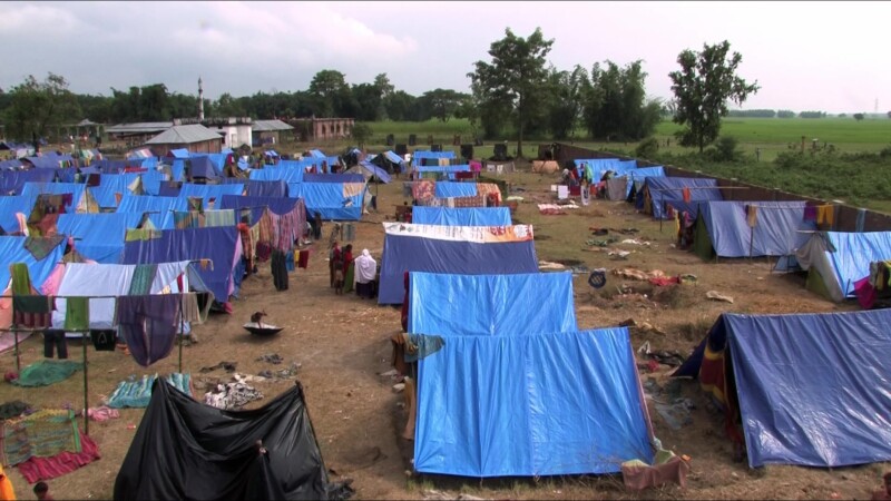 Emergency Shelters at an IDP Camp — Victims of floods take temporary shelter at an IDP camp in NepalKeywords: Nepal, IDP, Internally Displaced