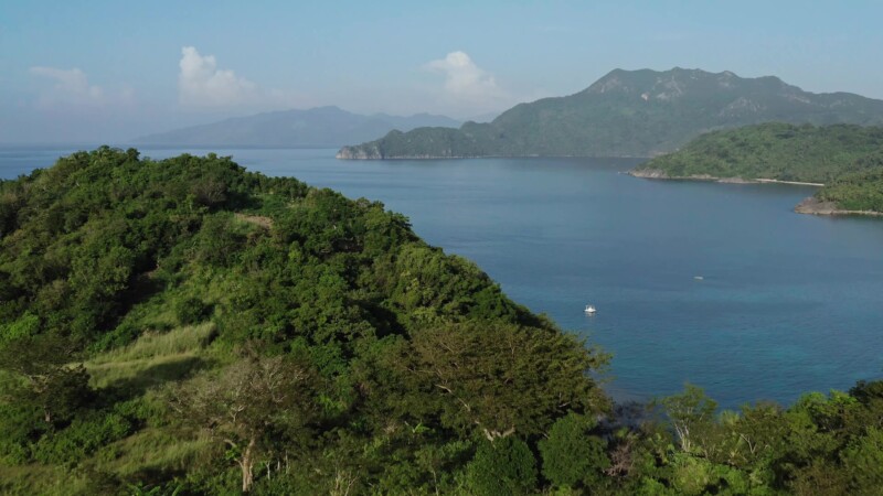 Drone Flyover of Philppines Coast — Drone footage of coastline of rural PhilippinesKeywords: Drone, Flyover, Aerial Video, Philippines, sea, ocean, coast, Sc...