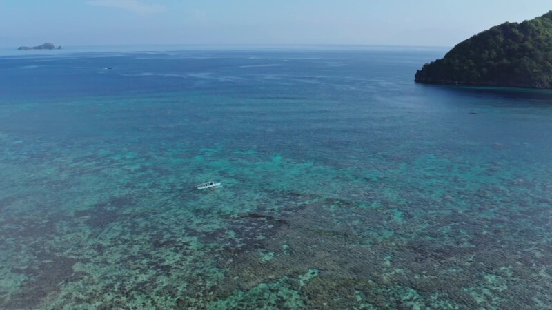 Drone Flyover of Philppines Coast — Drone footage of coastline of rural PhilippinesKeywords: Drone, Flyover, Aerial Video, Philippines, sea, ocean, coast, Sc...