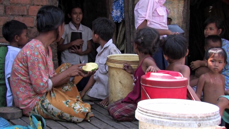 SEAsia V1 0031 — Poverty, Shantytown, slum, squatter Settlement, children