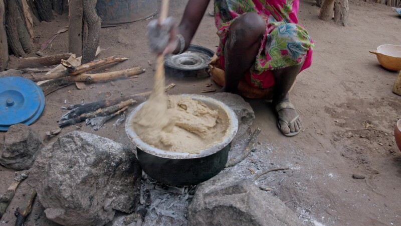 Cooking over a Three Stone Fire in Africa — Africa, South Sudan, Rural, Remote, Pastoralists