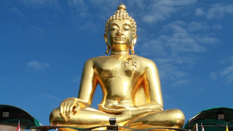 Buddha at Golden Triangle — Stock Video of Thailand: Golden Triangle with Golden BuddhaKeywords: Thailand, Northern part of Thailand, Golden Triangle, Sittin...