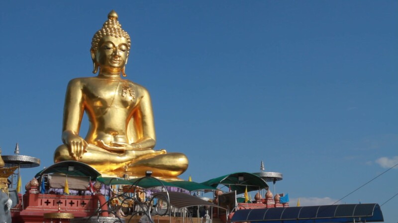 Buddha at Golden Triangle — Stock Video of Thailand: Golden Triangle with Golden BuddhaKeywords: Thailand, Northern part of Thailand, Golden Triangle, Sittin...