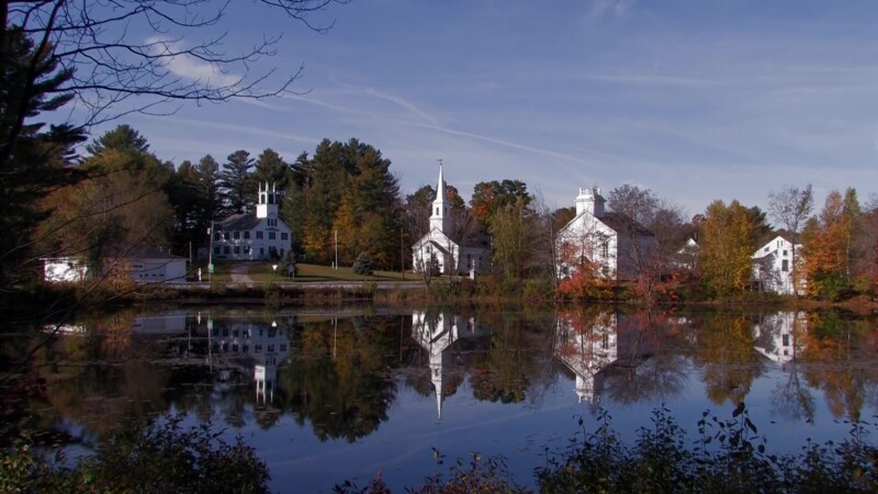 Churches of Marlow — Stock video footage of the beautiful church buildings of Marlow, New Hampshire, reflected in the lak... — Stock Footage, USA, United Sta...