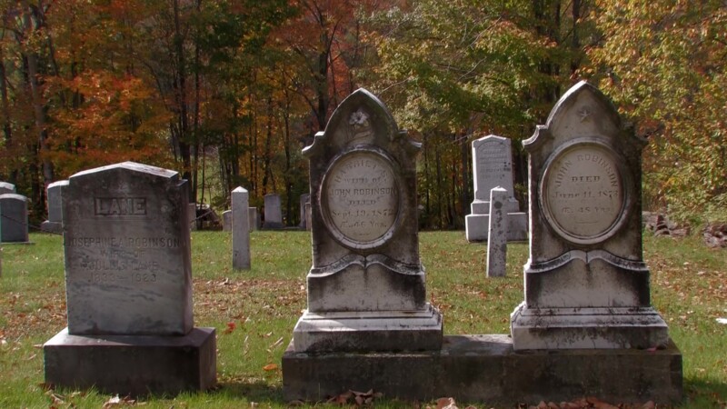 Vermont in the Fall — Flags of the World at the United NationsKeywords: Stock Footage, USA, United States, Vermont, New England