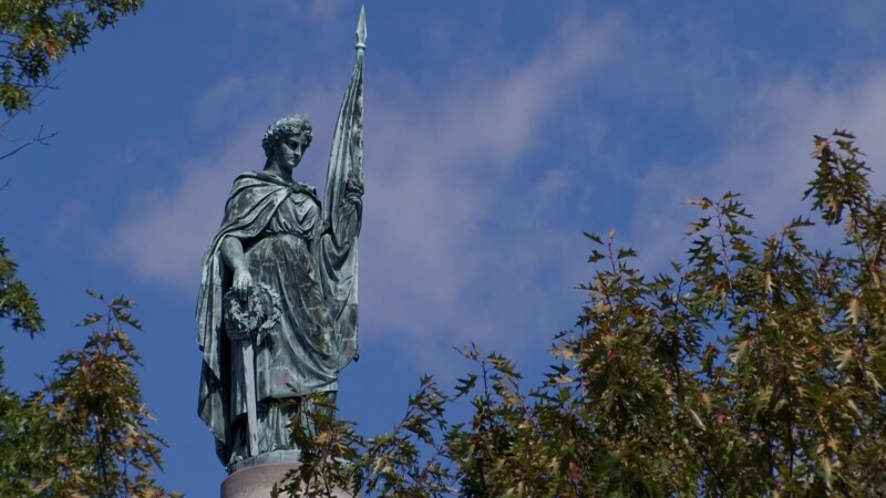 Boston Common Park — Soldiers and sailors monument in the Boston Commons park in Boston, MAKeywords: Stock Footage, USA, United States, New England, Boston, ...