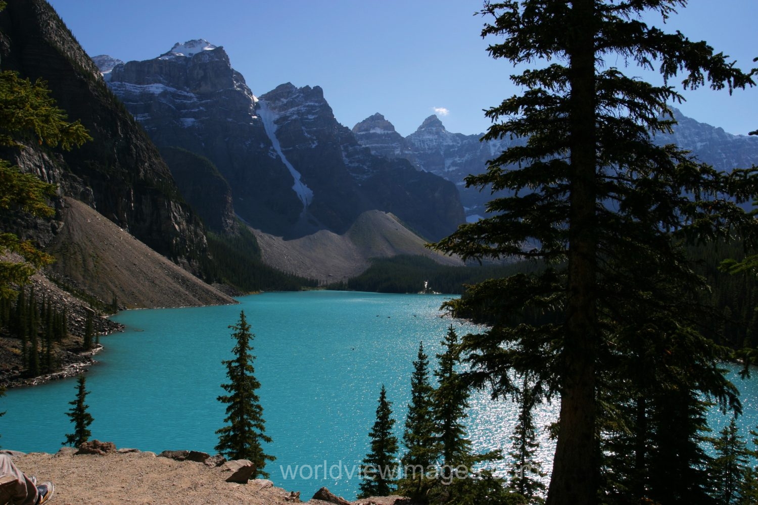 Stock Images of Lakes: Moraine Lake in Banff National Park in Alberta, Canada